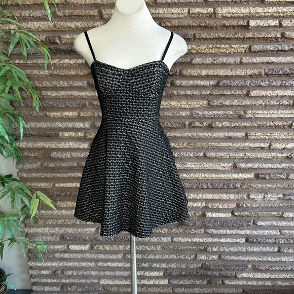Forever 21 Black Mesh Cage Back Short Skater Dress Size Small - Picture 8 of 9